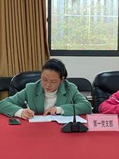 1612168649138782.jpg 20210127集團(tuán)公司黨委召開2020年度黨支部書記黨建述職評議考核會 (4)